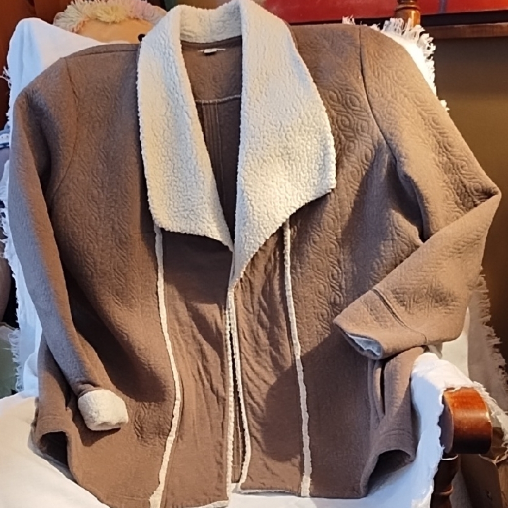 🧥 Jacket